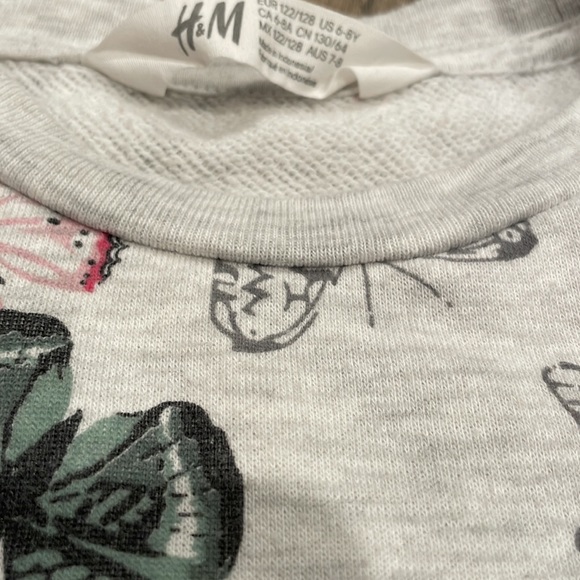 🟢 BUNDLE SALE 2 for $20 - 6-8 Years BUNDLE - Picture 6 of 7